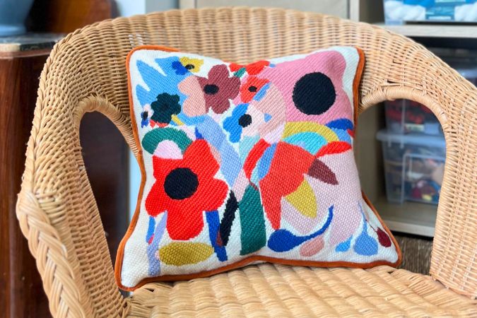 How to finish a needlepoint pillow cushion with piping: Video & How to